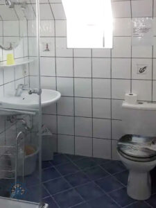 FeWo-Kruse-Ferienwohnung-Bad-WC.jpg