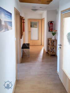 FeWo-Kruse - Ferienwohnung, Flur rechts Wohnbereiche